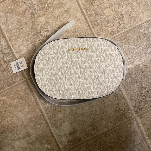 Michael Kors Jet Set Travel Medium Signature Logo Crossbody Bag - Picture 5 of 6